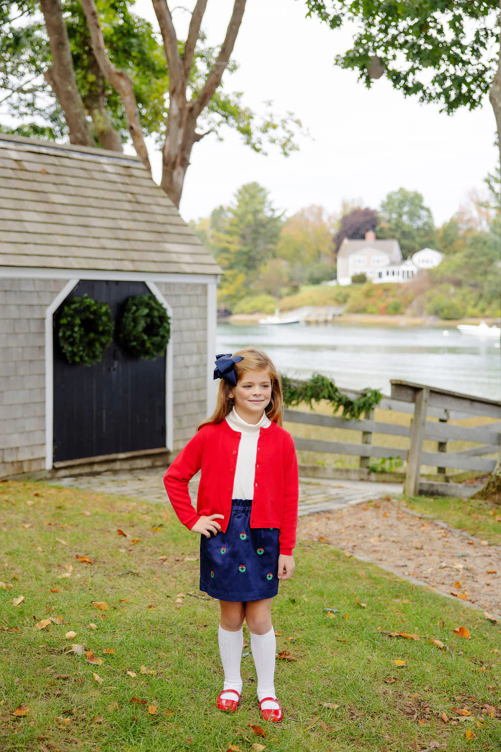 Critter Beasley Bag Skirt
Nantucket Navy with Wreath Embroidery